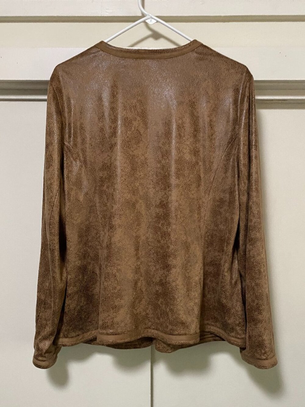 LOOKS SO GREAT!! Chico's distressed faux leather light jacket w/pockets, size XL - Picture 9 of 14